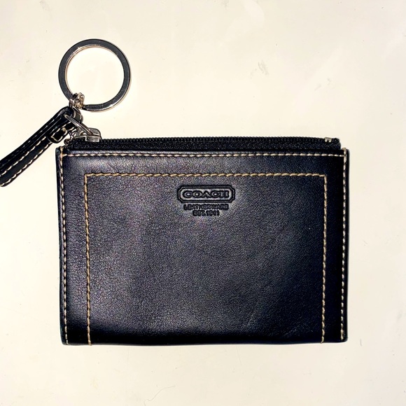 Black Leather Coach Coin Pouch/Keychain - Picture 1 of 2